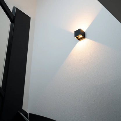 Celestis™ Kabellose Quadratische Wandleuchte