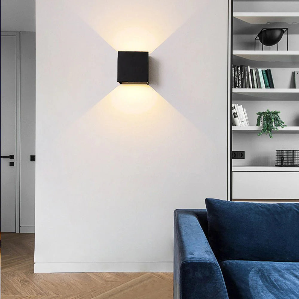 Celestis™ Kabellose Quadratische Wandleuchte